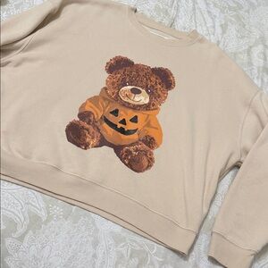 Pumpkin Bear Graphic Sweatshirt